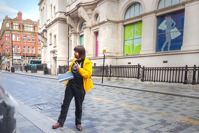 Reel Tours: Liverpool Film Location Walking Tour - Royal Liver Building: from Liverpool icon to Manhattan look