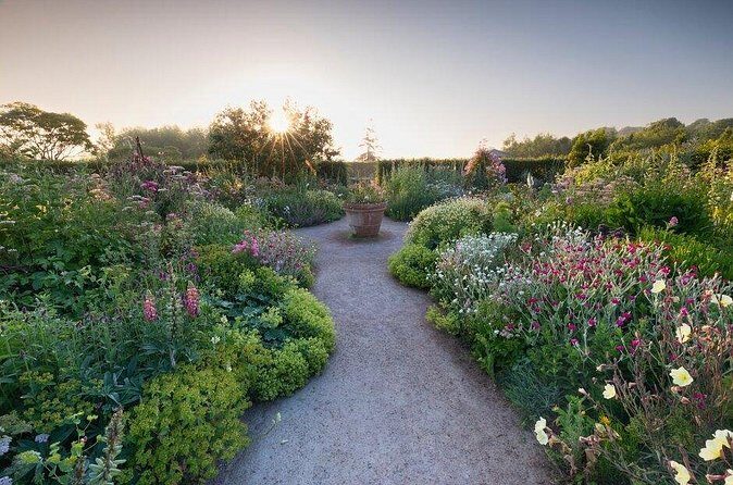 RHS Garden Hyde Hall - Cafes and restaurant breaks: plan food like part of the tour