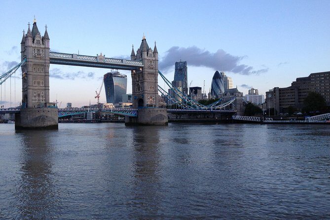 River Thames boat trip to Greenwich - The guide component: what you can count on
