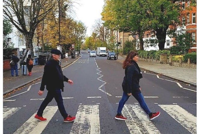 Rock Cab Tours presents Music Legends Private Taxi Tour of London - A Private Black Cab Built for Music-Lovers’ Days