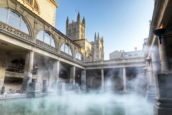 Roman Baths Entry and Walking Tour with Blue Badge Tour Guide - Stop-by-Stop: What You’ll See and What to Notice