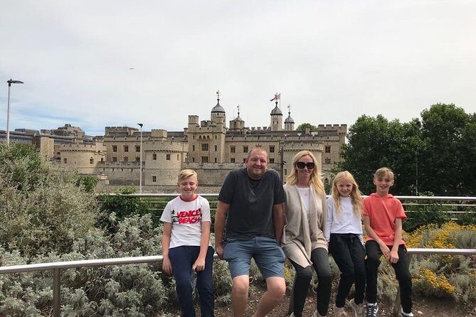 Roman & Medieval London: Private Half-Day Tour in a Black Cab - Old Bailey and Guildhall: Courts, Gallows, and a Medieval Hall