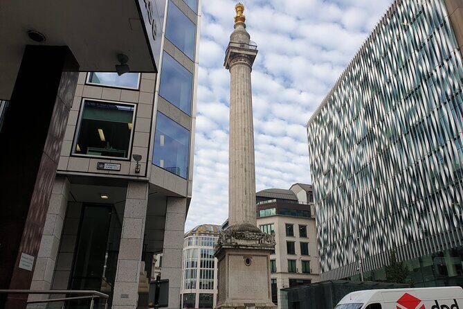 Roman Ruins to Blitz Bombings: A Walking Tour of London's Fiery History - London Stone, Bank of England Museum, Guildhall, and St Paul’s Cathedral
