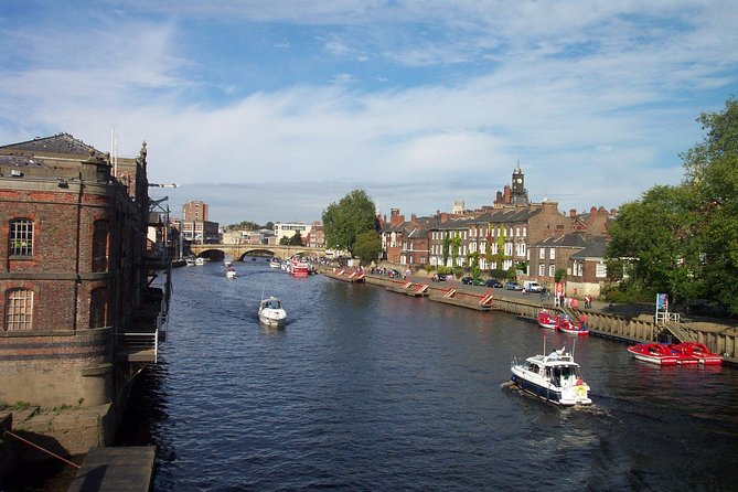 Romans, Vikings and Medieval York: An Audio Tour - Abbey ruins: where atmosphere does the heavy lifting