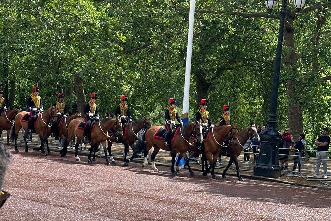 Royal English Walking Food Tour With London Food Tours - Stop-to-stop value: is it worth $273.48 per person?
