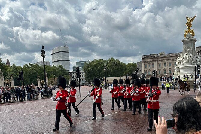 Royal English Walking Food Tour With London Food Tours - Who should book this Royal English Food Tour?
