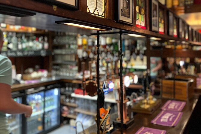 Royal Historic Pubs Walking Guided Tour in London - Should you book the Royal Historic Pubs Walking Guided Tour?