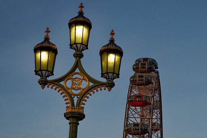 Royal London Walk 1 – Buckingham & The Mall - Buckingham Palace: 775 Rooms and the Main-Stage Feel