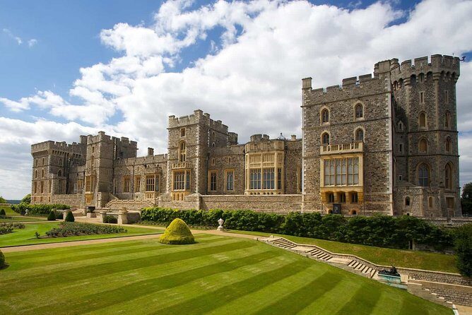 Royal Windsor Afternoon Tour from London - Who should book this Royal Windsor afternoon tour?