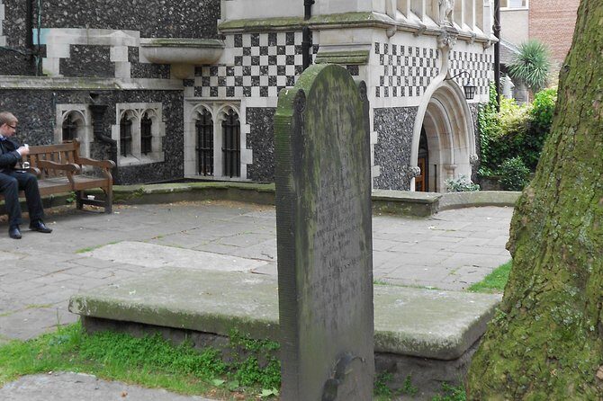 Secret Old London Guided Walking Tour - Secret Old London: why this route beats the big-tour model