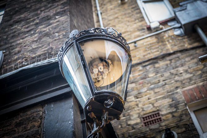Secret Walking Tour of Central London - Quick hits before you lace up