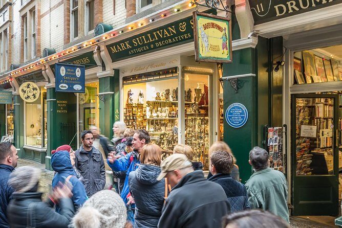 Secret Walking Tour of Central London - Covent Garden and St Paul’s Church Gardens