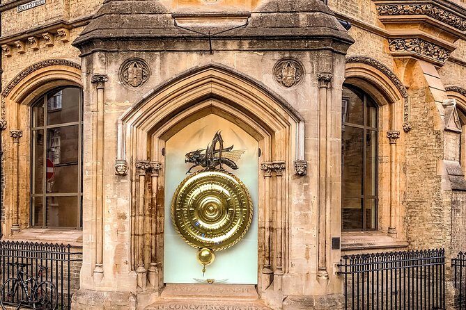 Secrets of King’s College Cambridge, Hawking, Darwin, Newton - Why this Cambridge walk works: big names, small street scenes