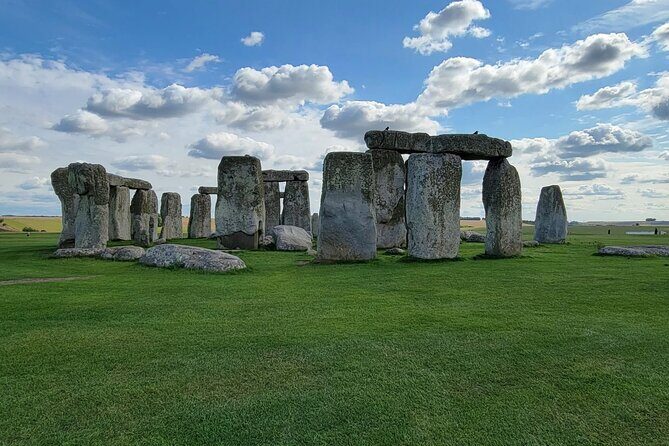 Secrets of Stonehenge Private Half-Day Tour from Bath - Door-to-door pickup in Bath: the smooth start you want