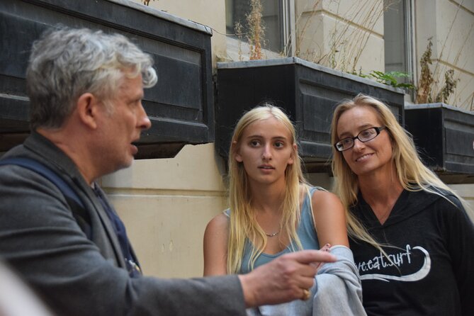 Serial Killers: The Blood and Tears London Walk Tour - What to expect at each stage of the walk