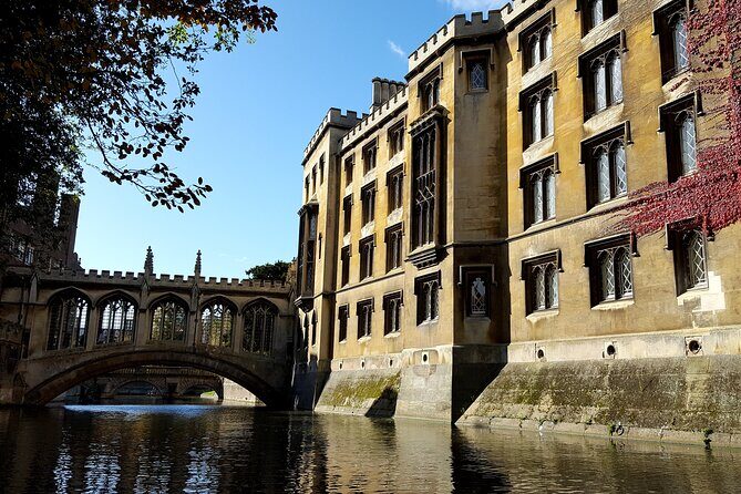 Shared Guided Punting Tour of Cambridge - Cold river tips and staying comfortable in rain