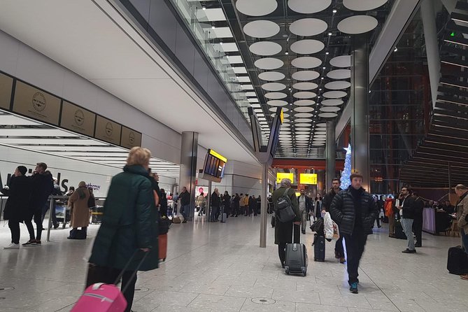 Shared Shuttle Service from Gatwick to your Hotel in London - The ride itself: comfortable, but don’t expect a perfect clock