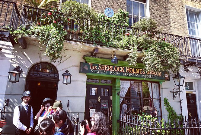 Sherlock Holmes Old London - Very Small Group Walking Tour - Somerset House: A Shortcut With a Film-Spot Staircase