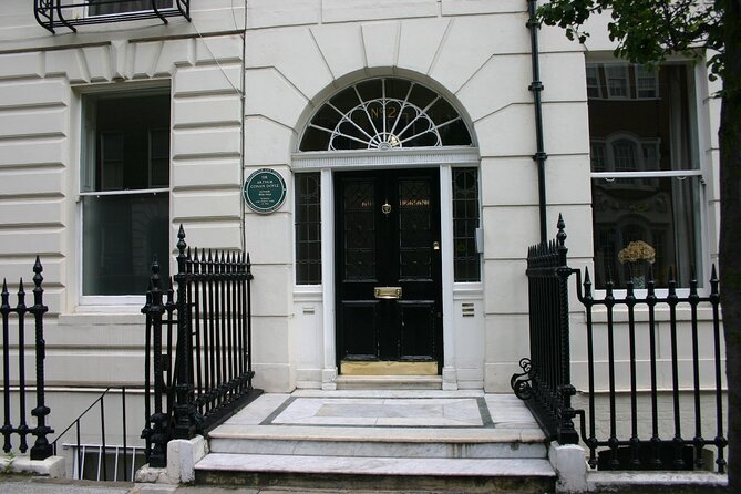 Sherlock Holmes Old London - Very Small Group Walking Tour - St Bartholomew’s Hospital: The Most Emotional Canon Stop