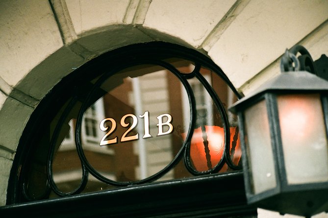 Sherlock Holmes Private Guided Tour - BBC Series & Traditional Locations - Russell Square and Bloomsbury-style writer connections before Baker Street