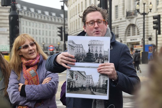 Sherlock Holmes Walking Tour in London - Between stops: what you’ll notice only when someone points it out