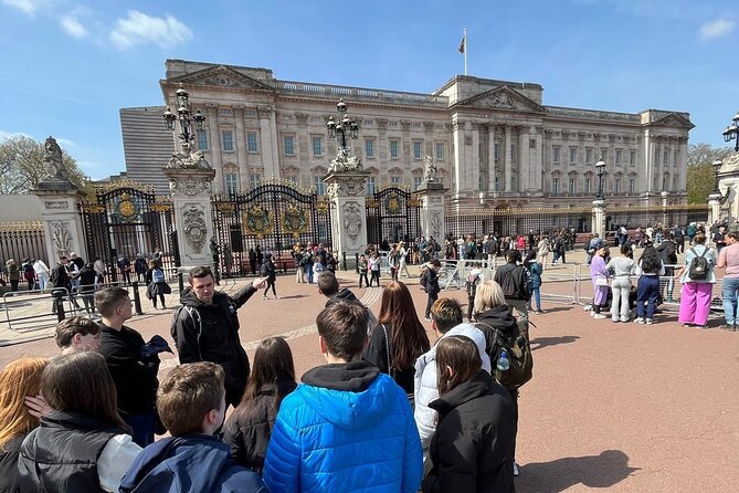 Sightseeing tour of London - in clear, slow English - St. James’s Park Pelicans, Then the Henry VIII Story at St. James’s Palace