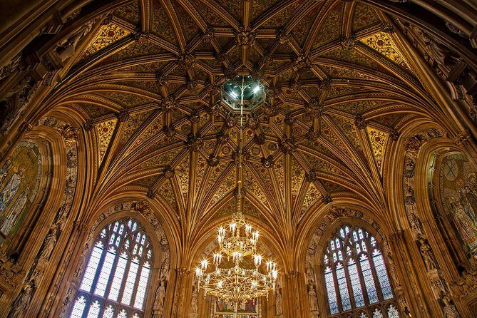 Skip the Line Parliament & Westminster Abbey Fully-Guided Tour - Houses of Parliament: Commons, Lords, and How Power Sounds