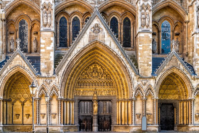 Skip-the-line Westminster Abbey London Guided Tour - The cloisters and gardens part: where you slow down