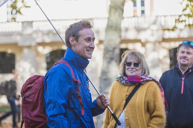 Small Group Changing the Guard & Buckingham Palace tickets - Changing of the Guard to Buckingham Palace: what this tour really solves