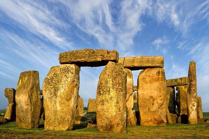 Small Group Cotswolds Village, Stonehenge and Bath Tour from London - Stonehenge in 1 hour 45: how to use that time