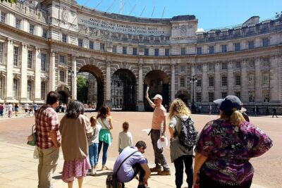 Small-Group London's Best Sights Walking Tour, Kids Join Free! - Start at The Ritz: How the Day Gets Organized (And Why It Matters)