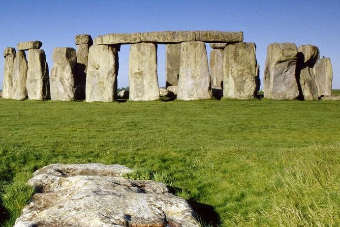 Small-Group to Bath, Lacock, Avebury and Stonehenge from London - Stonehenge: what you learn and how to get the best photos