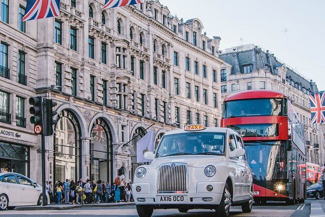 Soho Instagram Self-Guided Walking Tour - Top Photo Spots - Offline Mode and GPS: The Tech That Keeps You Moving
