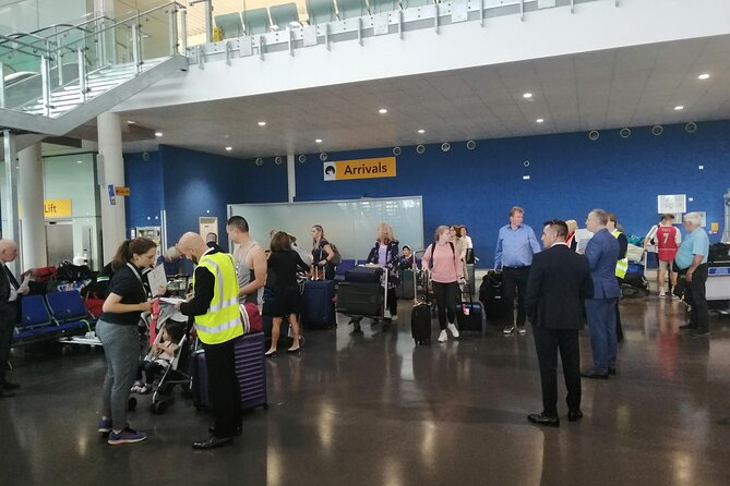 Southampton Cruise Terminal/Hotel to London with Stops at Salisbury & Stonehenge - The Southampton pickup rhythm that keeps your morning sane