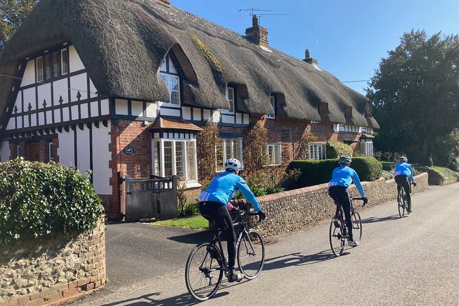 Southampton Port to London - Transfer with Sightseeing - Avebury and Off-the-Main-Road Britain