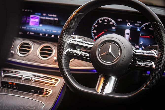 Southampton to Heathrow or Gatwick Airport Private LuxuryTransfer - Price and Value: When $159.56 Feels Like a Win