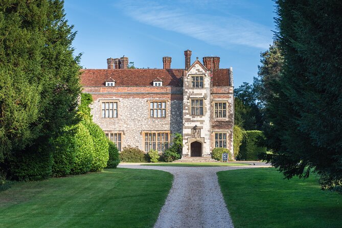 Southampton to London via Attraction of your choice (Stonehenge, Windsor etc) - Price and value: $610.95 per group up to 3 people