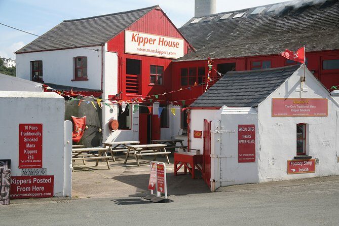 Southern Manxland Tour of Isle of Man 1-6 person upto 30 person - Cregneash folk museum: cats, Loaghtan sheep, and working life in slow motion