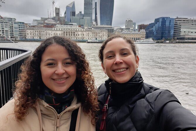 Southwark Pirates of the Thames Quest Experience in London - Starting at Shakespeare’s Globe: Where the Story Begins