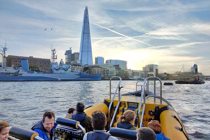 Speedboat 'Ultimate Tower Blast' from Tower Millennium Pier - 40 minutes - Who this speedboat suits best