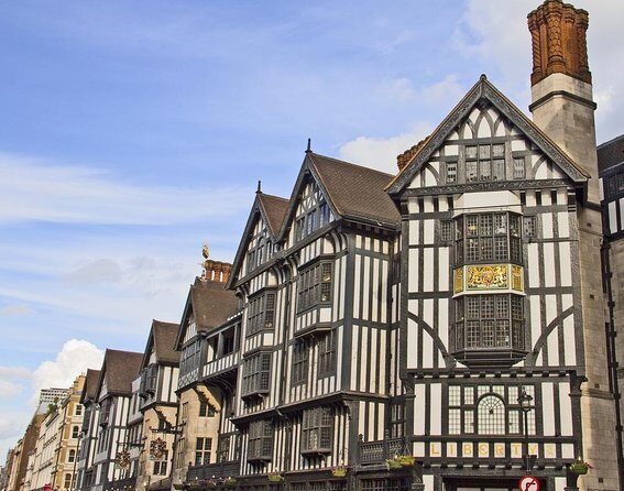St James' & Mayfair - Private Tour of London's Royal & Aristocratic Villages - How this private St James’ and Mayfair walk works in real life