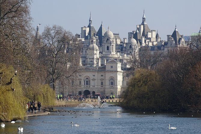 St James' & Mayfair - Private Tour of London's Royal & Aristocratic Villages - Fortnum & Mason: where department-store elegance meets origin stories
