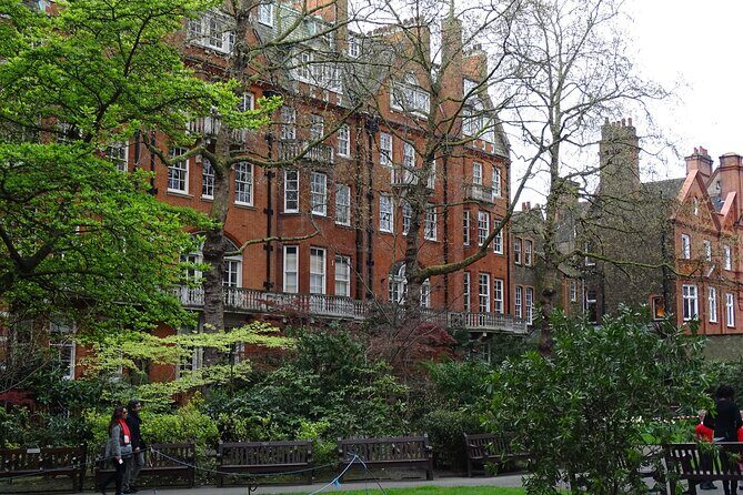 St James' & Mayfair - Private Tour of London's Royal & Aristocratic Villages - Berkeley Square: the nightingales, the hidden river, and the fine-print legends
