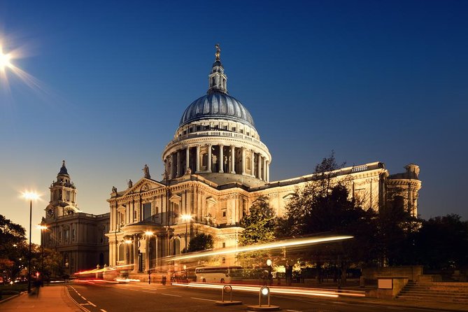 St Pauls Cathedral & See Over 30 Top London Sights Tour - Buckingham Palace plus a Changing of the Guard viewing plan