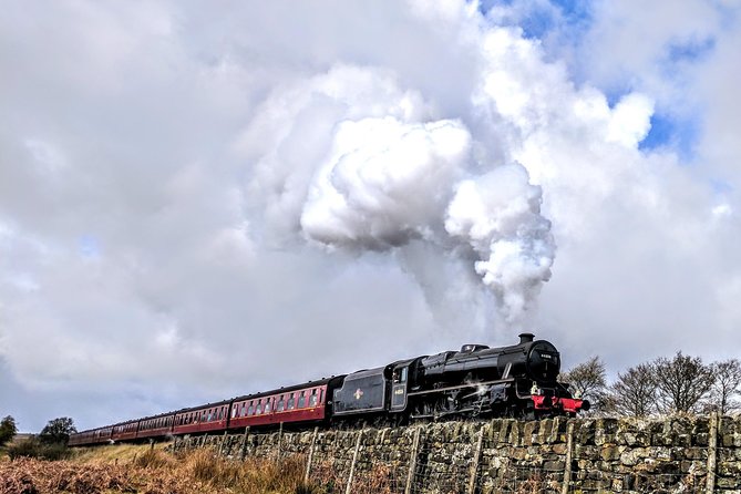 Steam Trains, Whitby, and the North York Moors Full-Day Tour from York - From York out to Helmsley: a calm first stop before the Moors