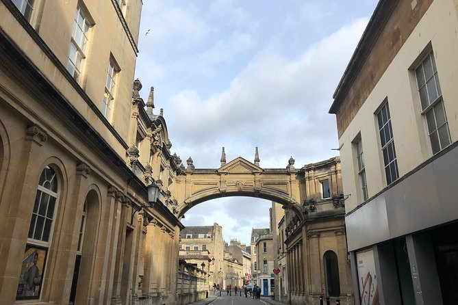 Stonehenge and Bath Private Car with Driver Guide - Optional Bath time: when to choose free time vs extra guidance