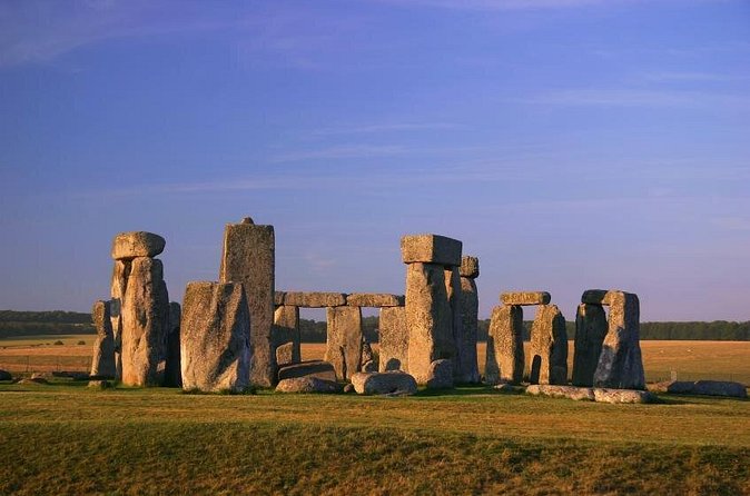 Stonehenge and Oxford Day Tour from London Including Admission - Who this tour suits best