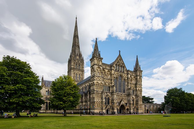 Stonehenge and Salisbury Cathedral Private Tour from Southampton - Hotel Pickup and Private Transport: The Stress-Cutter