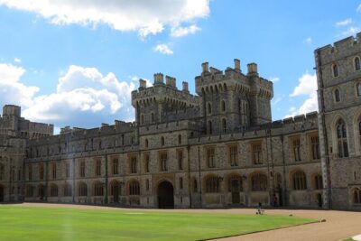 Stonehenge and Windsor Castle Tour from London With Entry Tickets - Getting Started: Earls Court Pickup and the Coach Ride