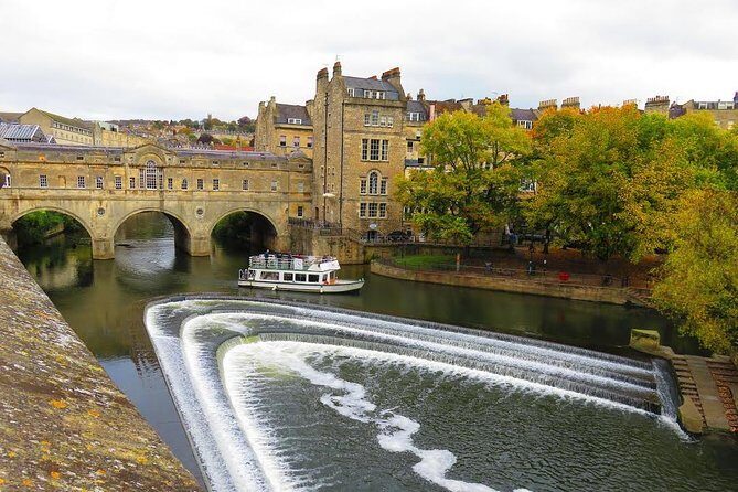 Stonehenge & Bath Day Tour from London including Admission - Small-group tour, max 42: comfort vs. flexibility